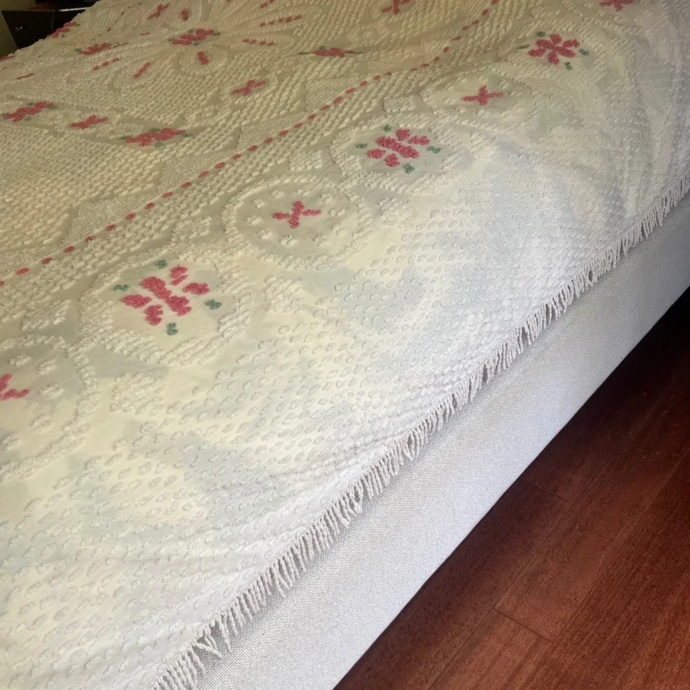 Vintage Chenille Bedspread Pink Fringe 3pc Set Cottage Farmhouse KIng/Queen